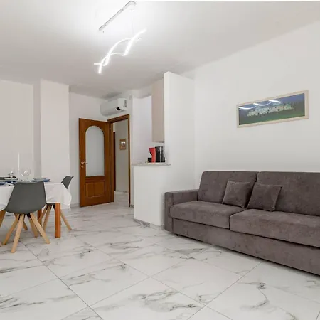 Appartement H11 Destinazione Mare Centro - Spiagge Arma di Taggia
